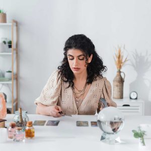 TAROT CARD READING &  ANGEL CARD MESSAGES ( 30 MINS )